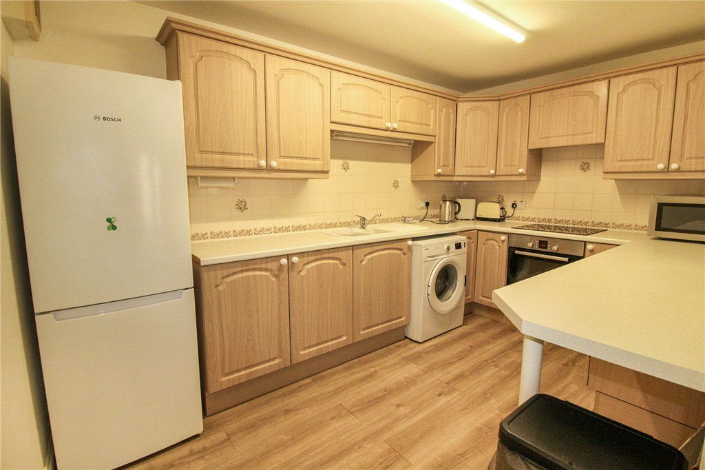 2 bed flat for saleWilliamson Close, Ripon, North Yorkshire HG4 photo 4