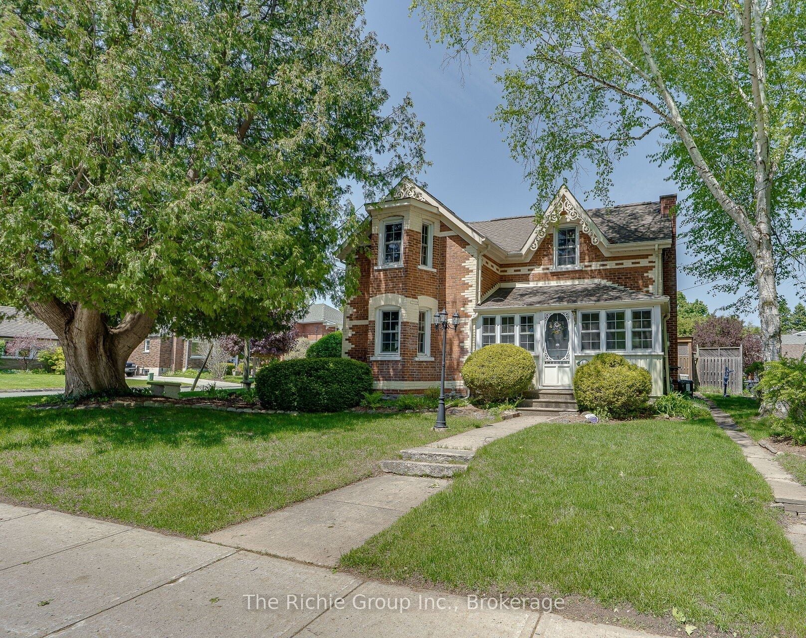 15 Emma Street, Caledon, ON, L7C 1K5