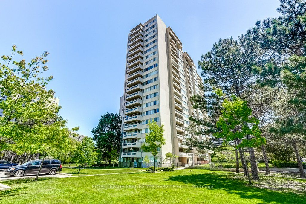 Additional image 2 of 402-3590 Kaneff Crescent, Mississauga, ON, L5A 3X3