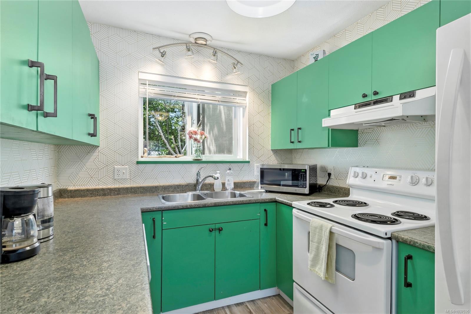 Additional image 4 of #9-555 Rockland Road, Campbell River, BC, V9W 8B7