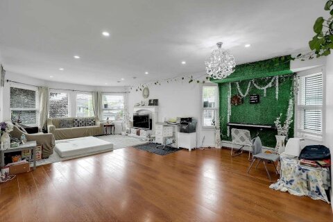 Additional image 8 of 13724 91 Avenue, Surrey, BC, V3V 7X1