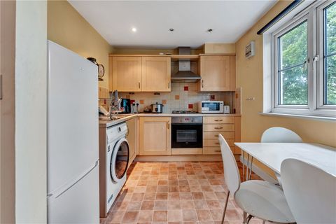 Bartholomews Square, Horfield, Bristol BS7