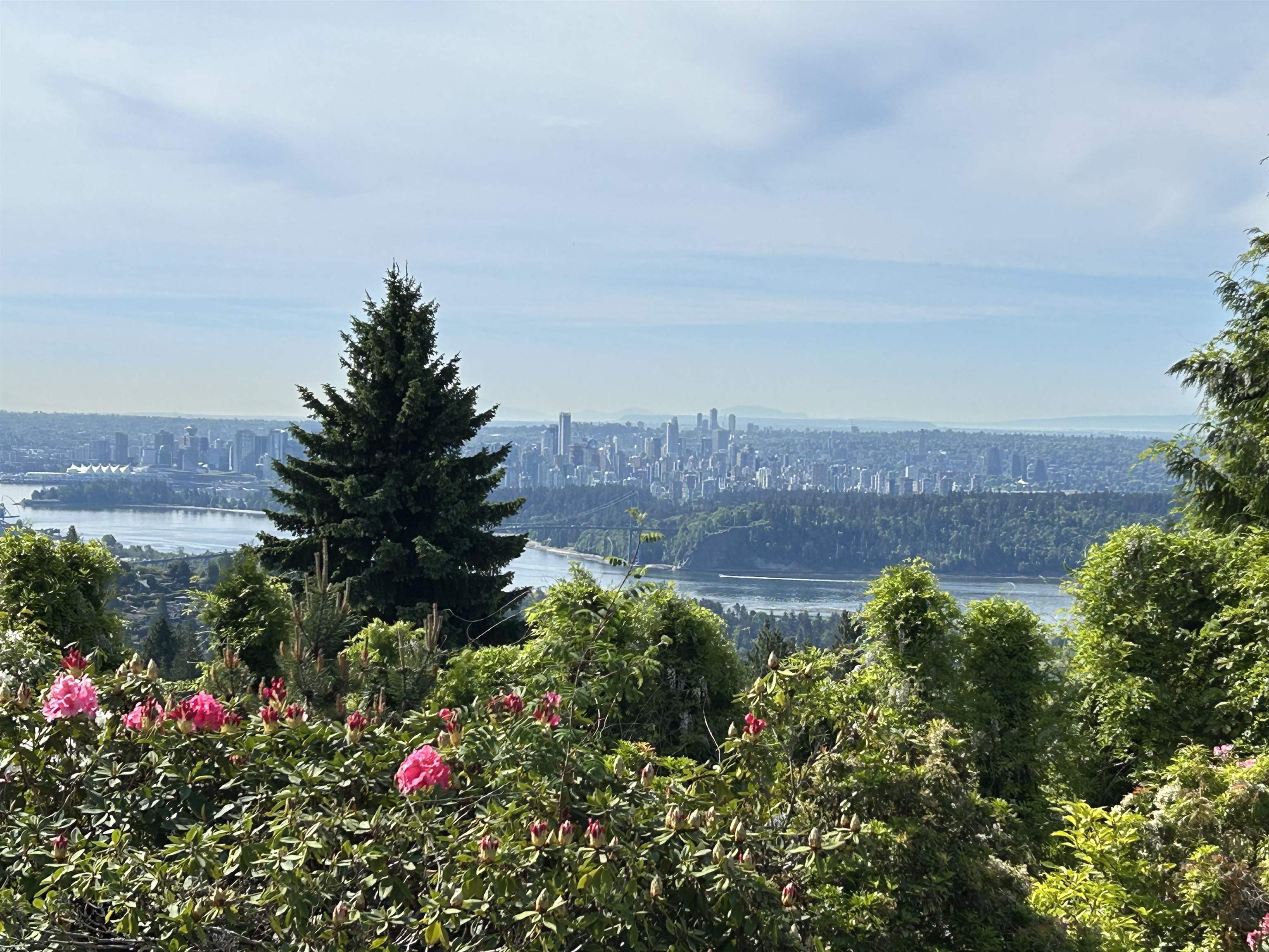 1378 Chartwell Drive, West Vancouver, BC, V7S 2R5 photo 2