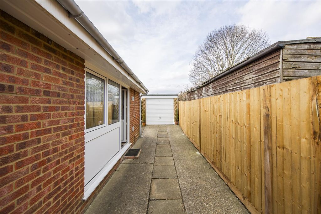 Additional image 15 of 2 bed detached bungalow for saleThe Brucks, Wateringbury, Maidstone ME18