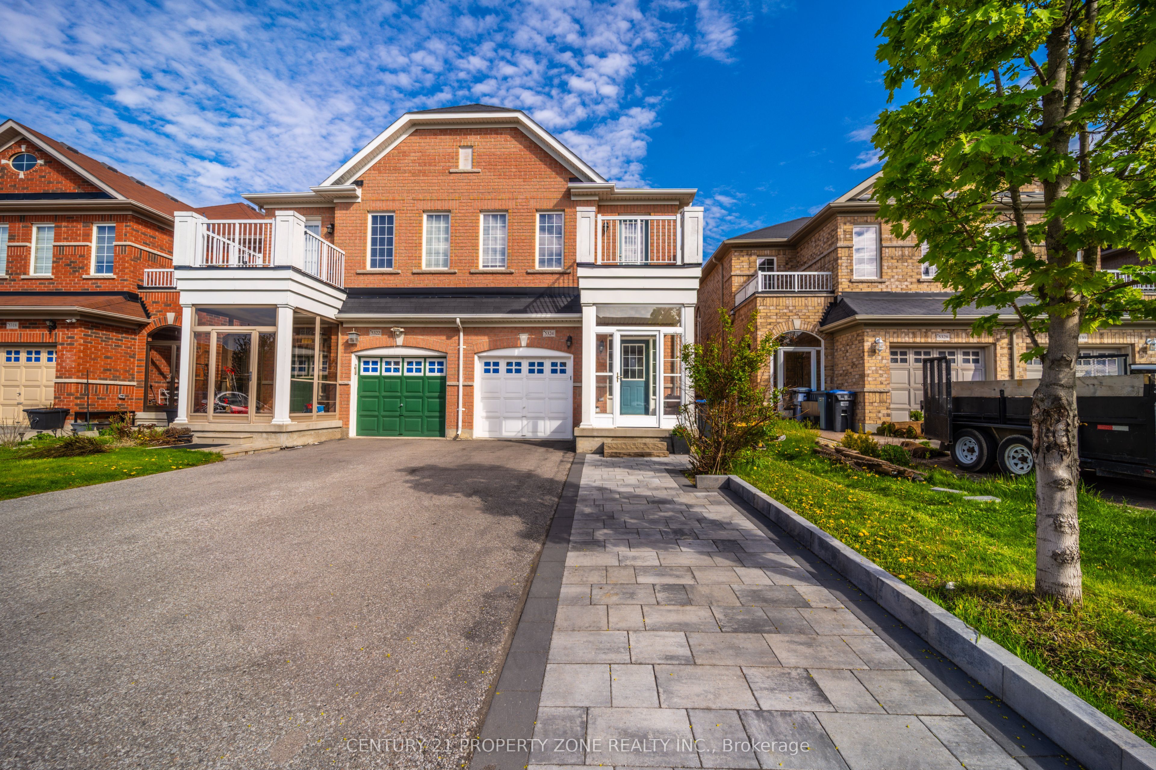 5324 Bellaggio Crescent, Mississauga, ON, L5V 0C9