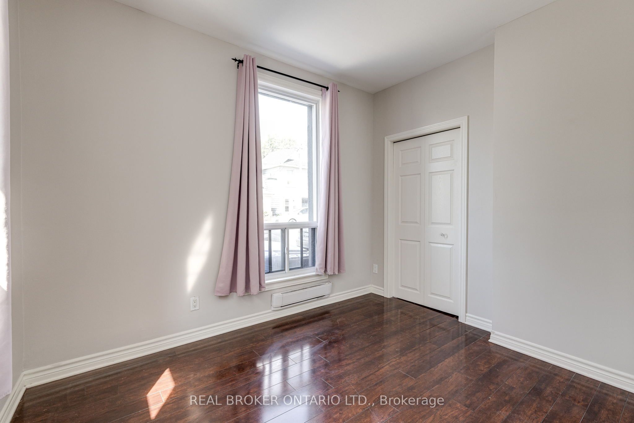 Additional image 5 of Main-371 Jones Avenue, Toronto, ON, M4J 3G5
