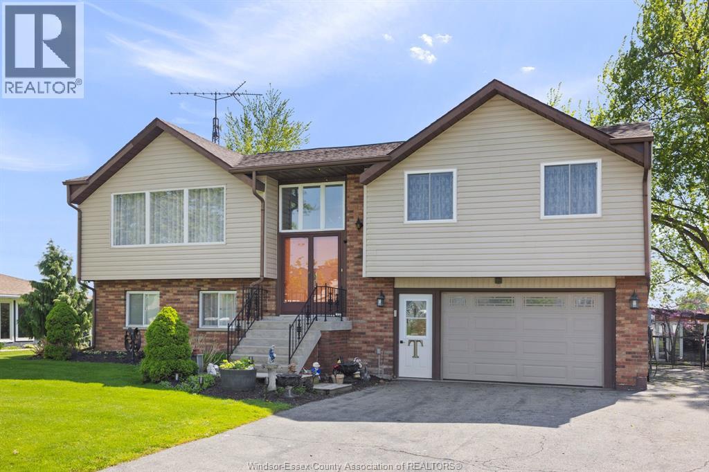 19079 Blue Water Avenue, Lakeshore, ON, N0P2L0