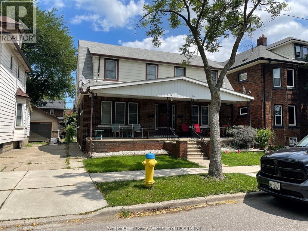 1248 Chilver , Windsor, ON, N8Y2L1