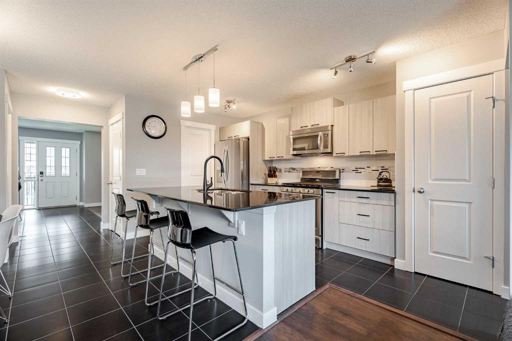 110 Skyview Ranch Manor NE, Calgary, AB, T3N0L9 photo 2