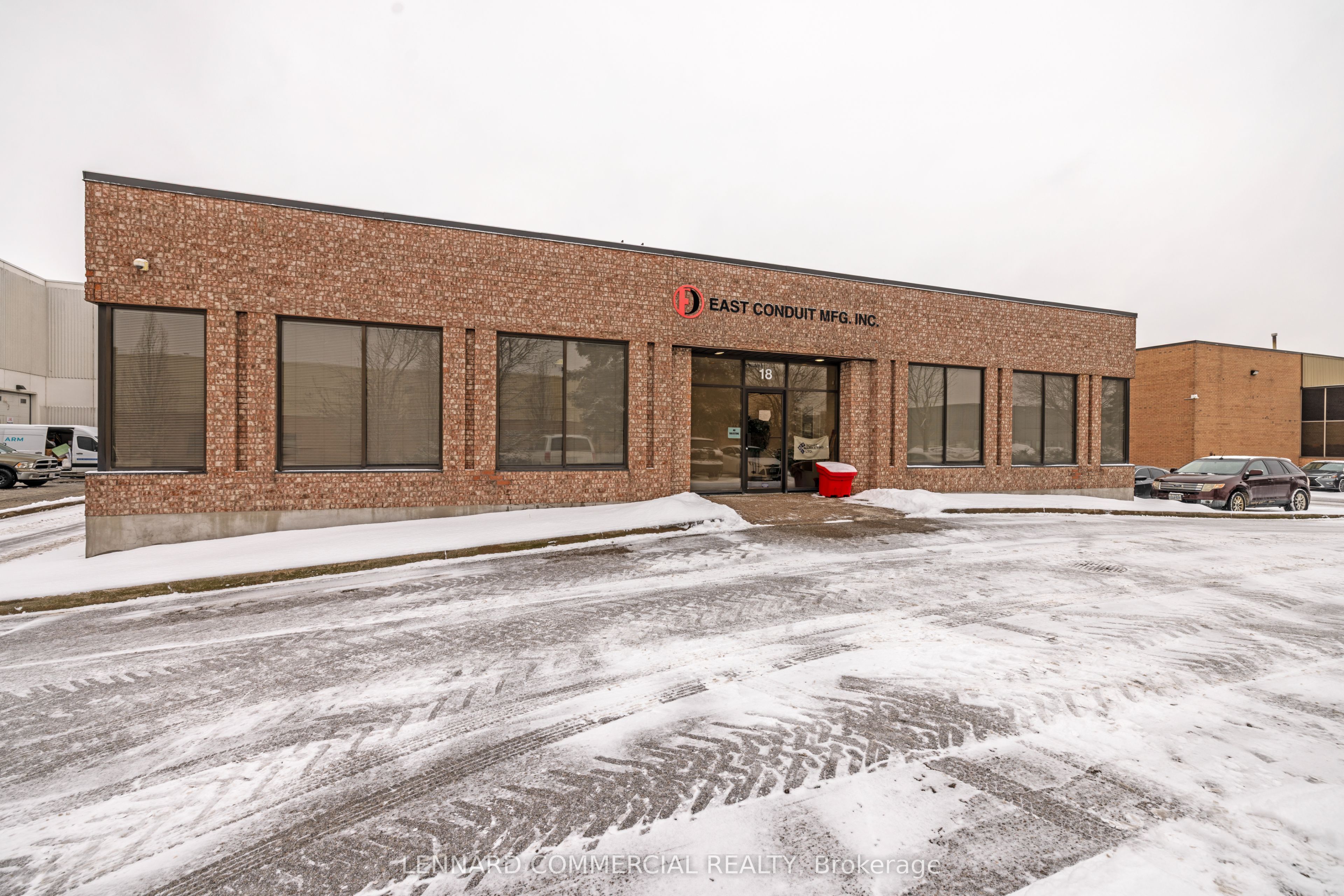 18 Hedgedale Road, Brampton, ON, L6T 5L2 photo 2
