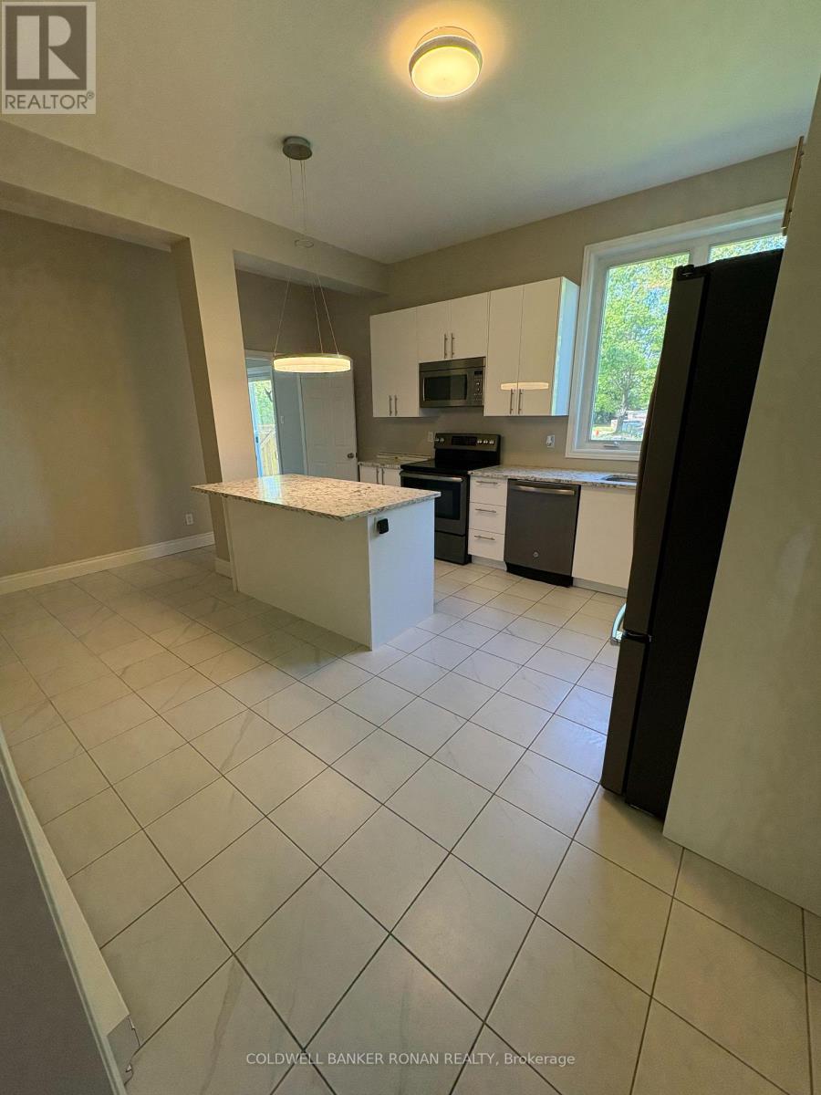 Additional image 2 of 1429 Meadow Drive, Ottawa, ON, K4P1B1