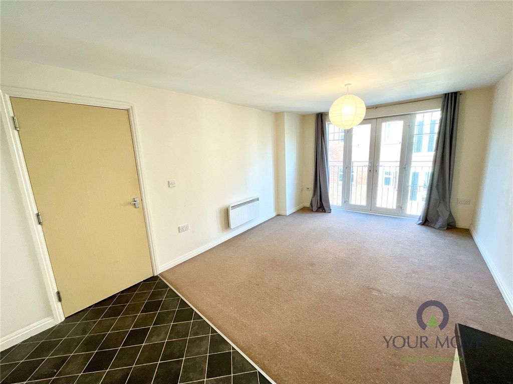 2 bed flat for saleHedgerow Close, Redditch, Worcestershire B98 photo 4