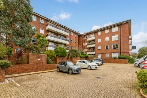 Heathside, Finchley Road, London NW11