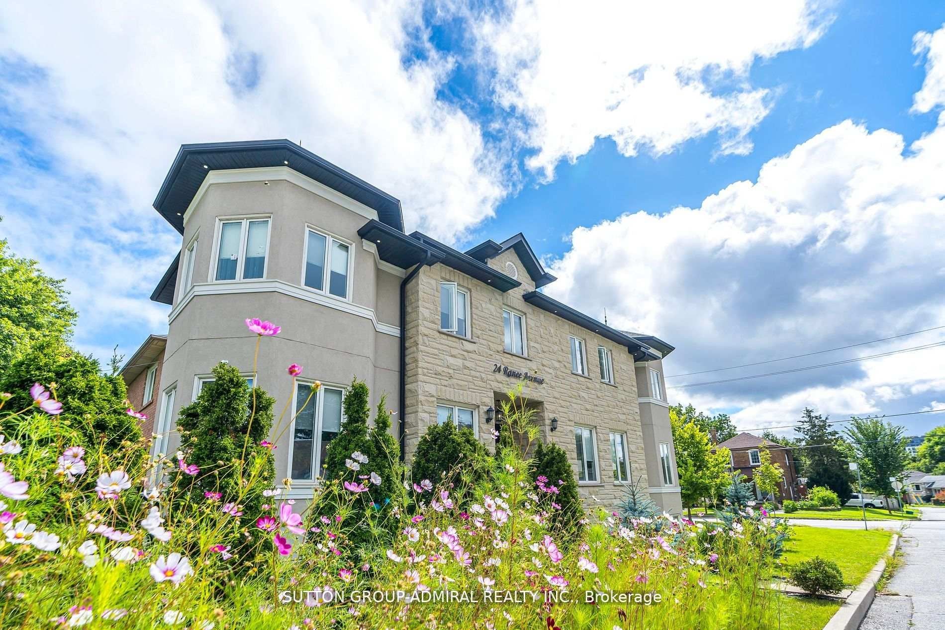 24 Ranee Avenue, Toronto, ON, M6A 1M6 photo 4