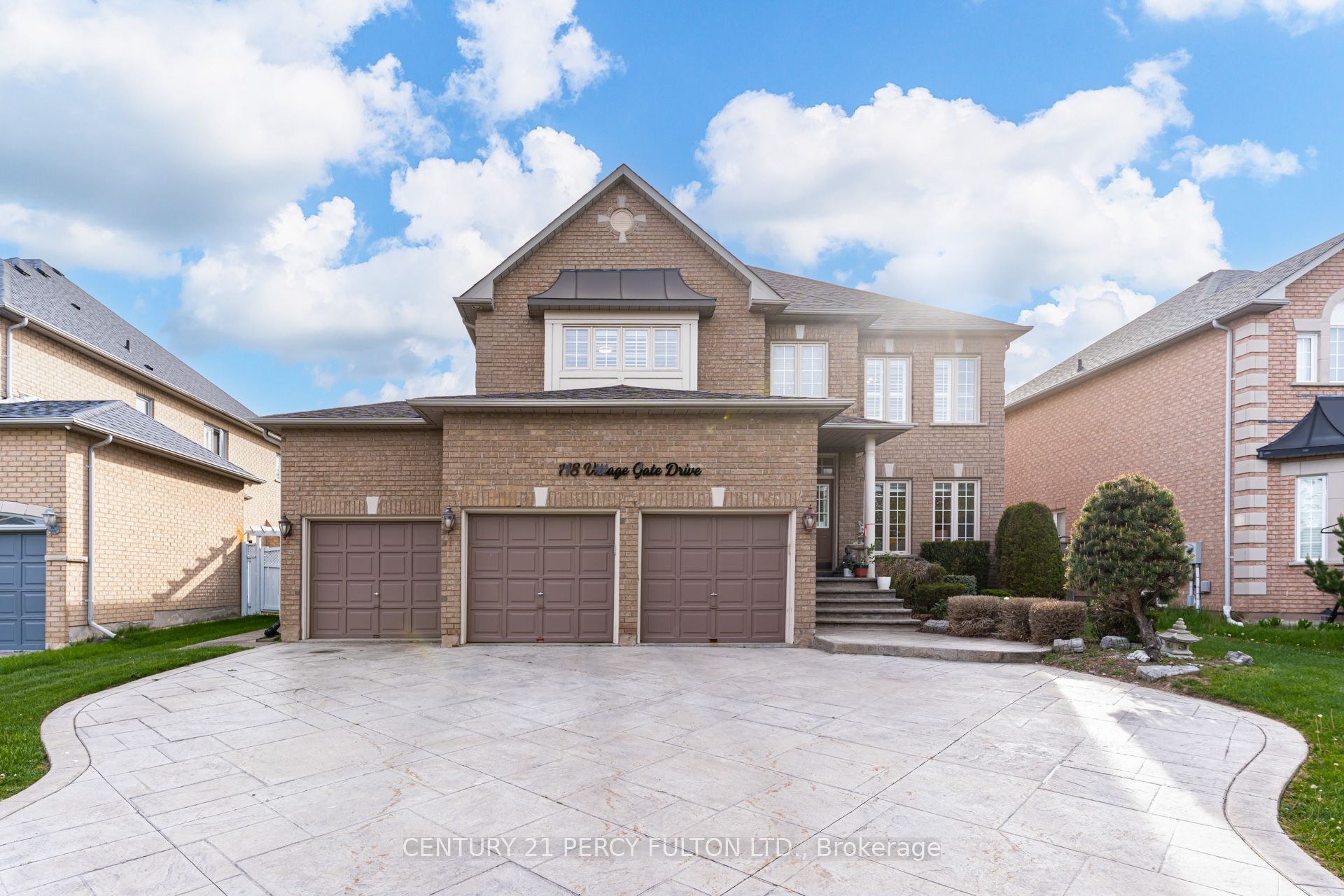 118 Village Gate Drive, Markham, ON, L6C 1W5