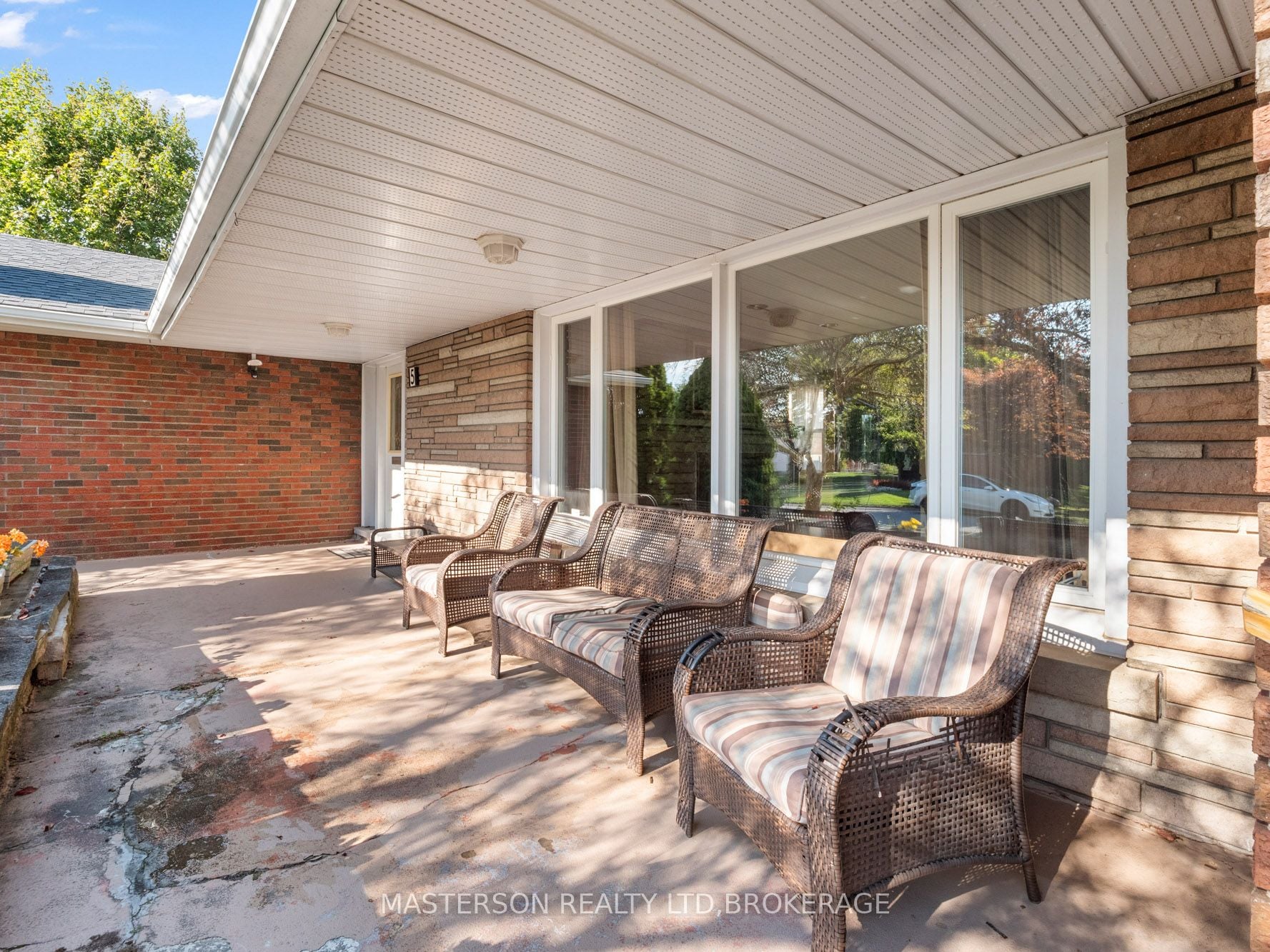 5 Burdy Drive, St. Catharines, ON, L2S 2Z1 photo 3
