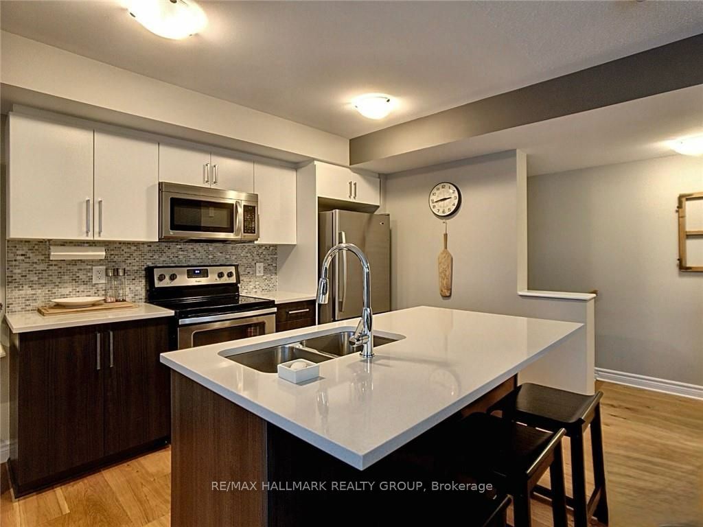 Additional image 2 of 303A Des Tilleuls Private, Ottawa, ON, K4A 1B8