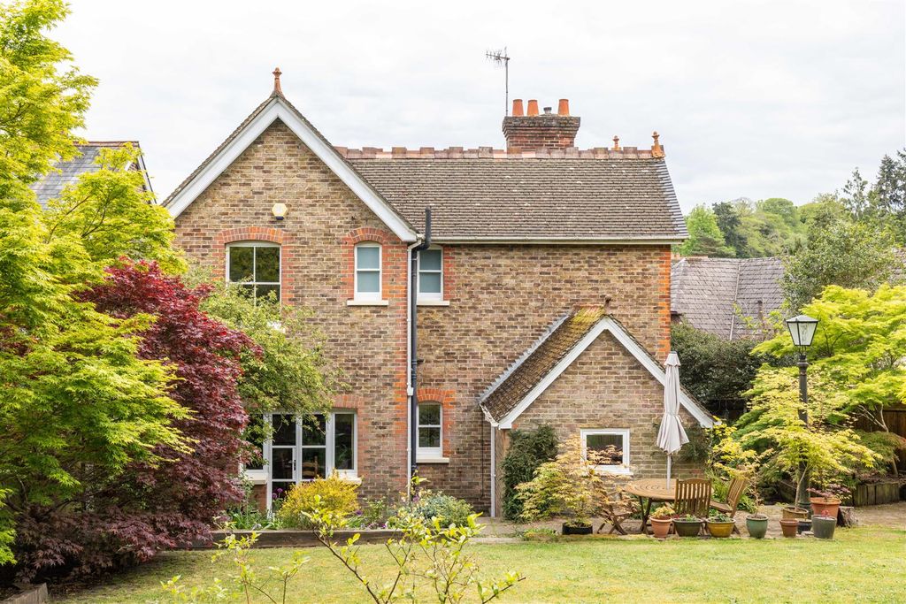 Additional image 16 of 4 bed detached house for saleDevon Crescent, Redhill RH1