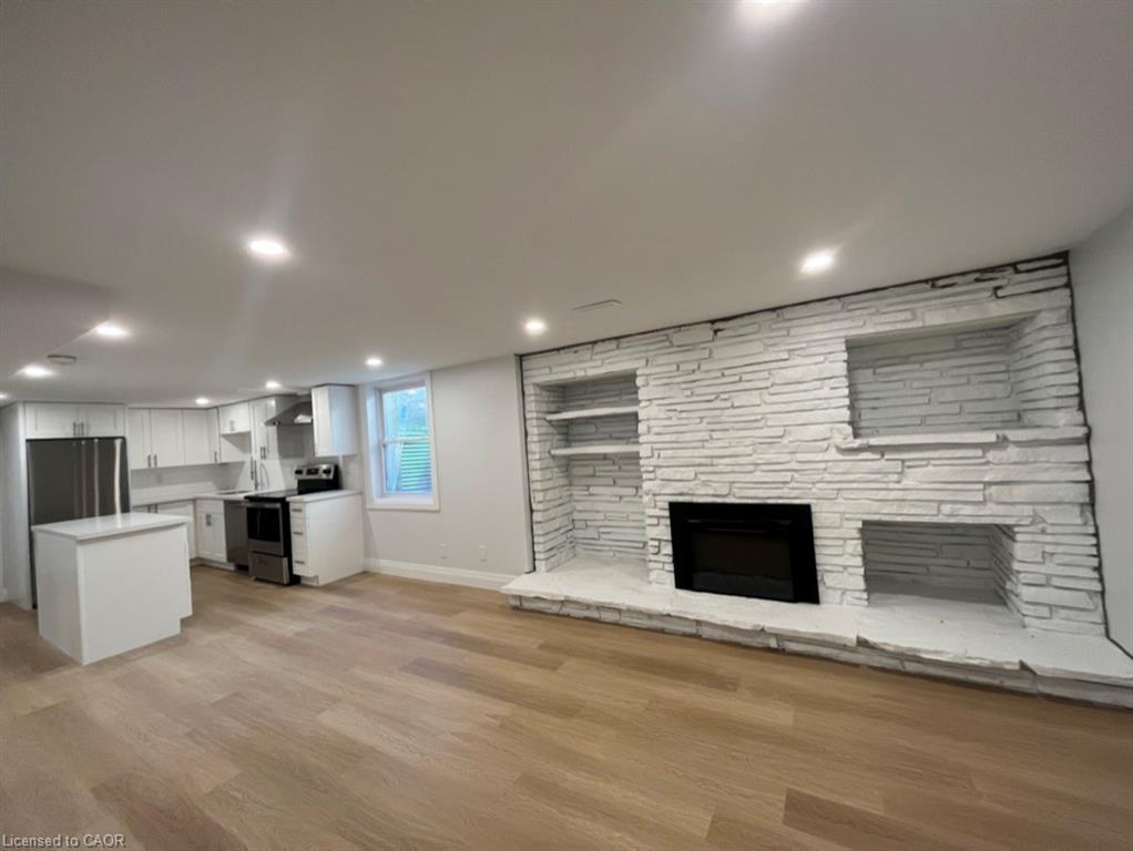 2-206 Kenneth Avenue, Kitchener, ON, N2A 1W2