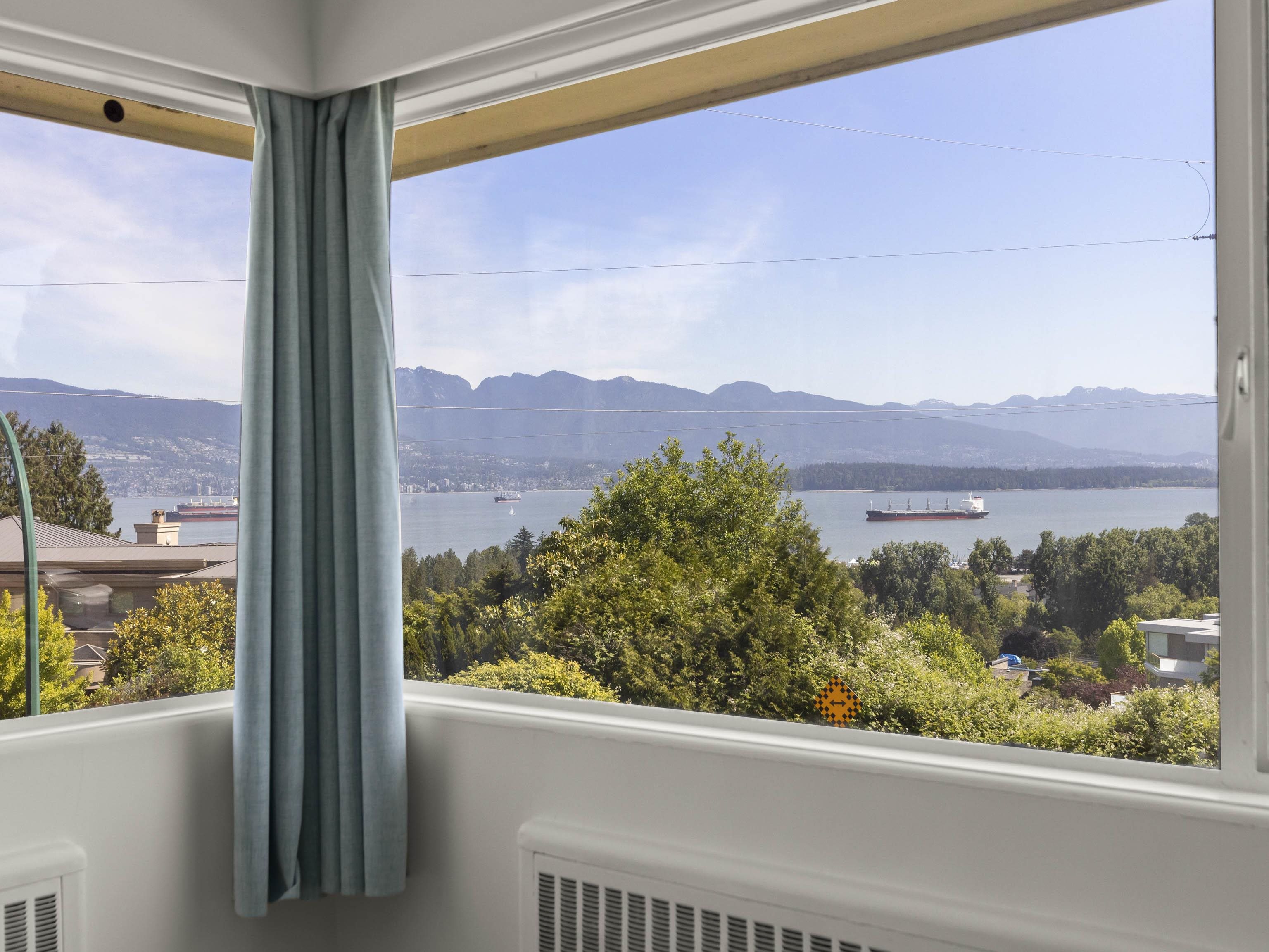 4514 Bellevue Drive, Vancouver, BC, V6R 1E3 photo 3