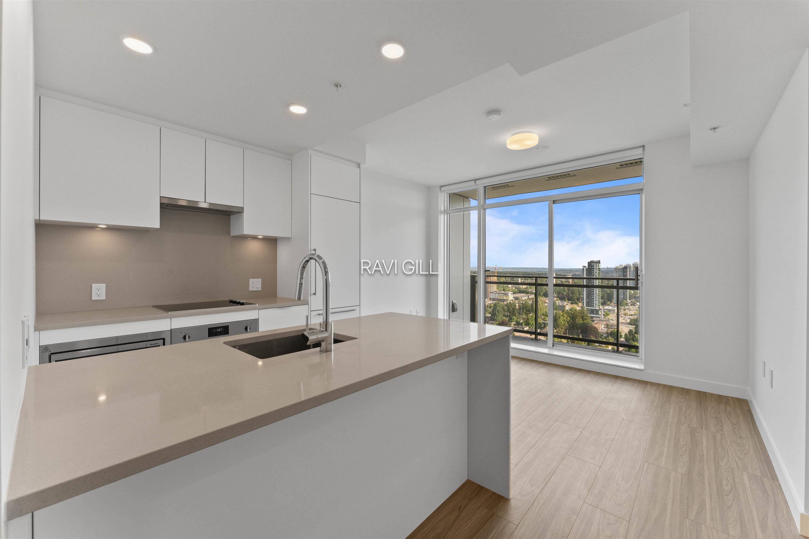 Additional image 5 of 3003-13675 107a Avenue, Surrey, BC, V3T 0X3