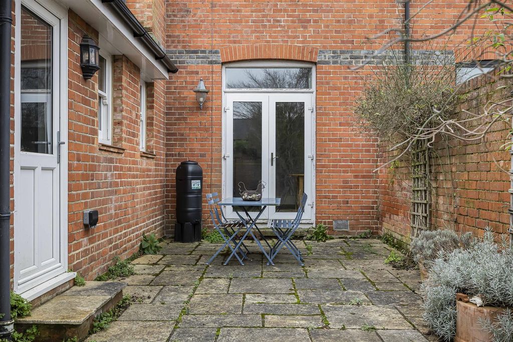 Additional image 33 of 5 bed semi-detached house for saleAlexandra Road, Reading RG1