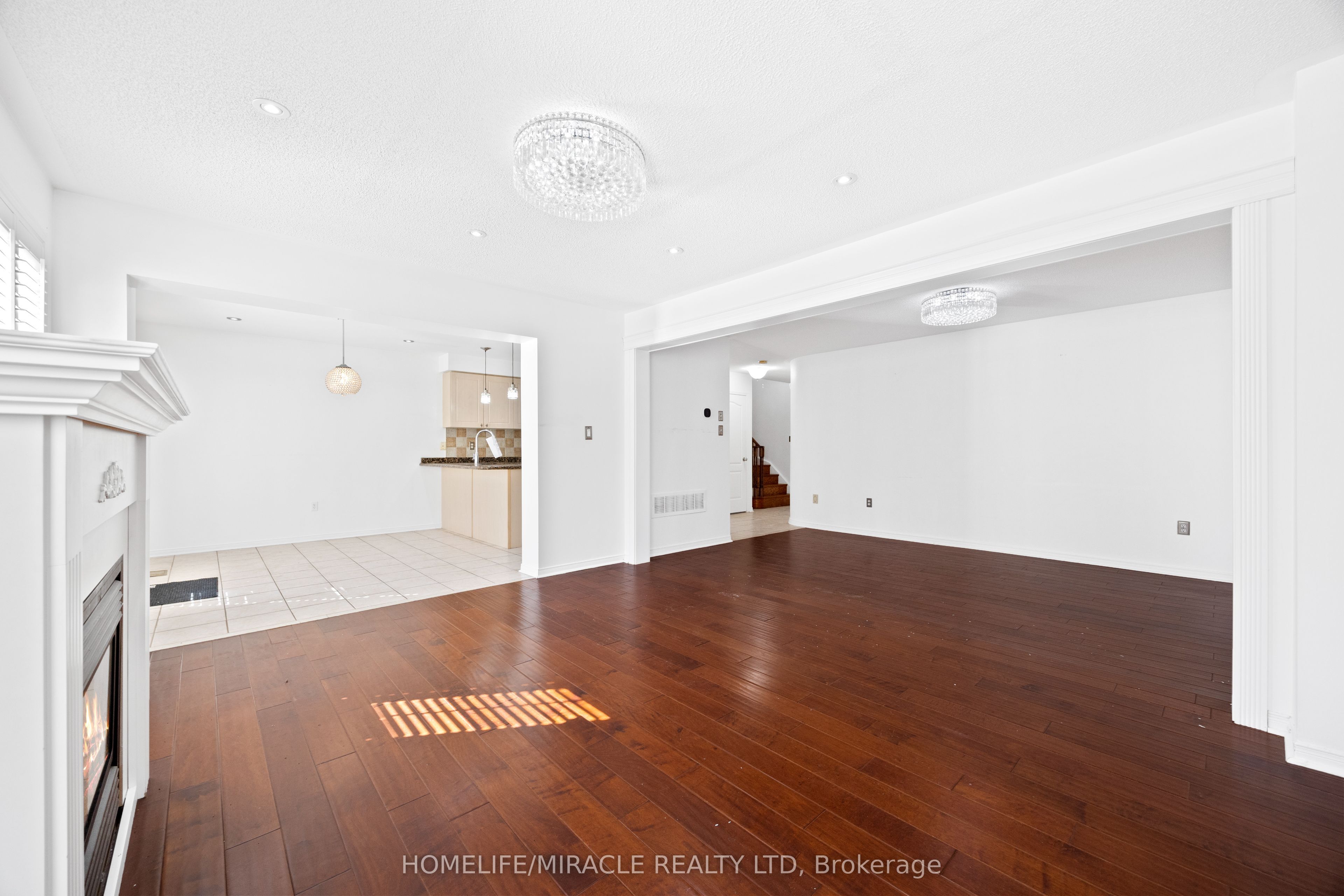 8 Waterdale Road, Brampton, ON, L7A 1S7 photo 4
