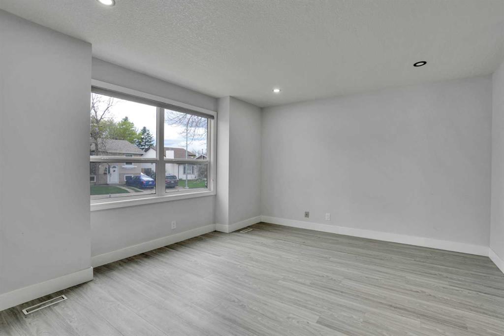 44 Falmead Road NE, Calgary, AB, T3J1G8 photo 5