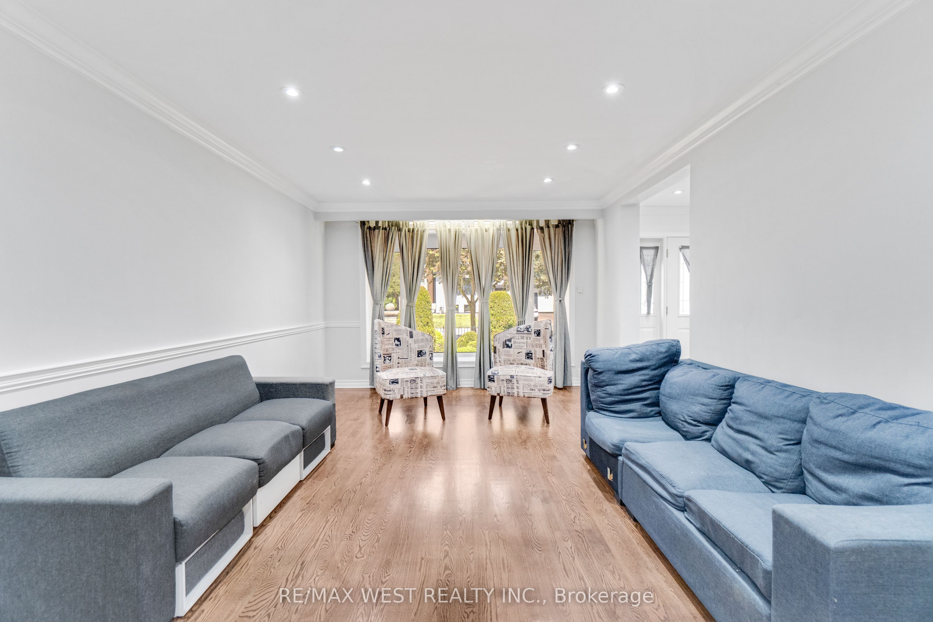 Additional image 3 of 2765 Bushland Crescent, Mississauga, ON, L5J 1X8