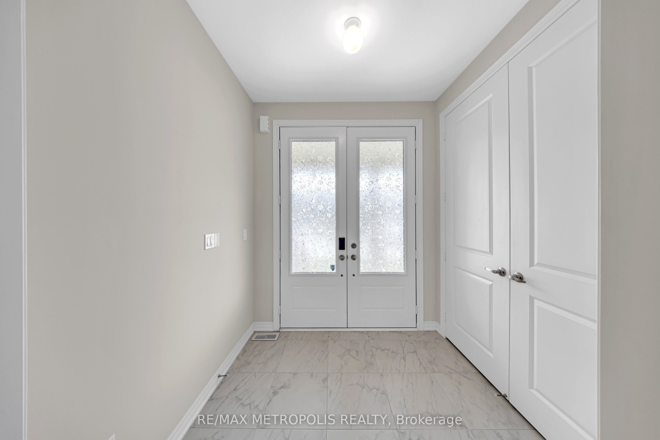 64 Big Canoe Drive, Georgina, ON, L0E 1R0 photo 3