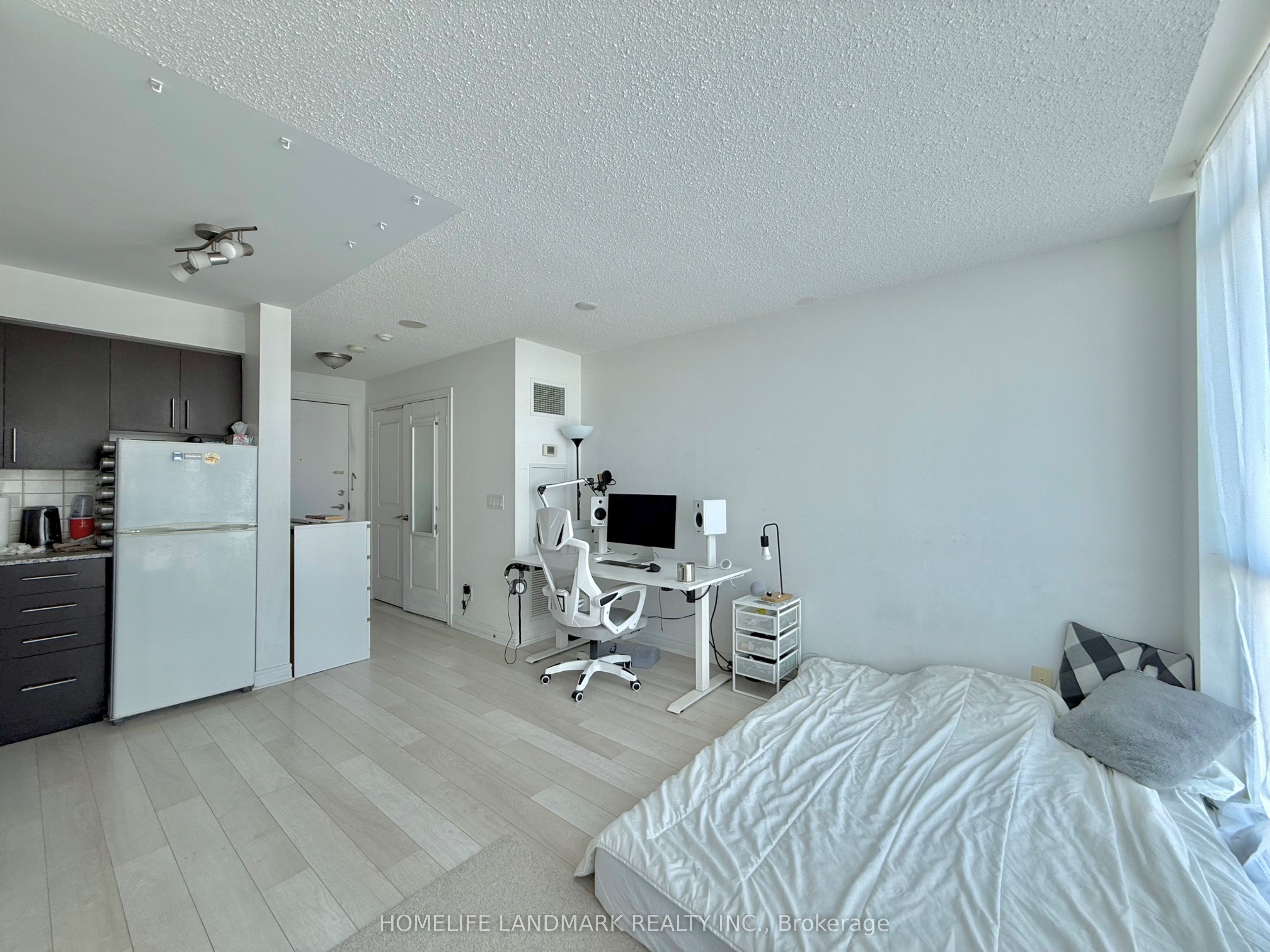 Additional image 3 of 3905-50 Town Centre Court, Toronto, ON, M1P 0A9