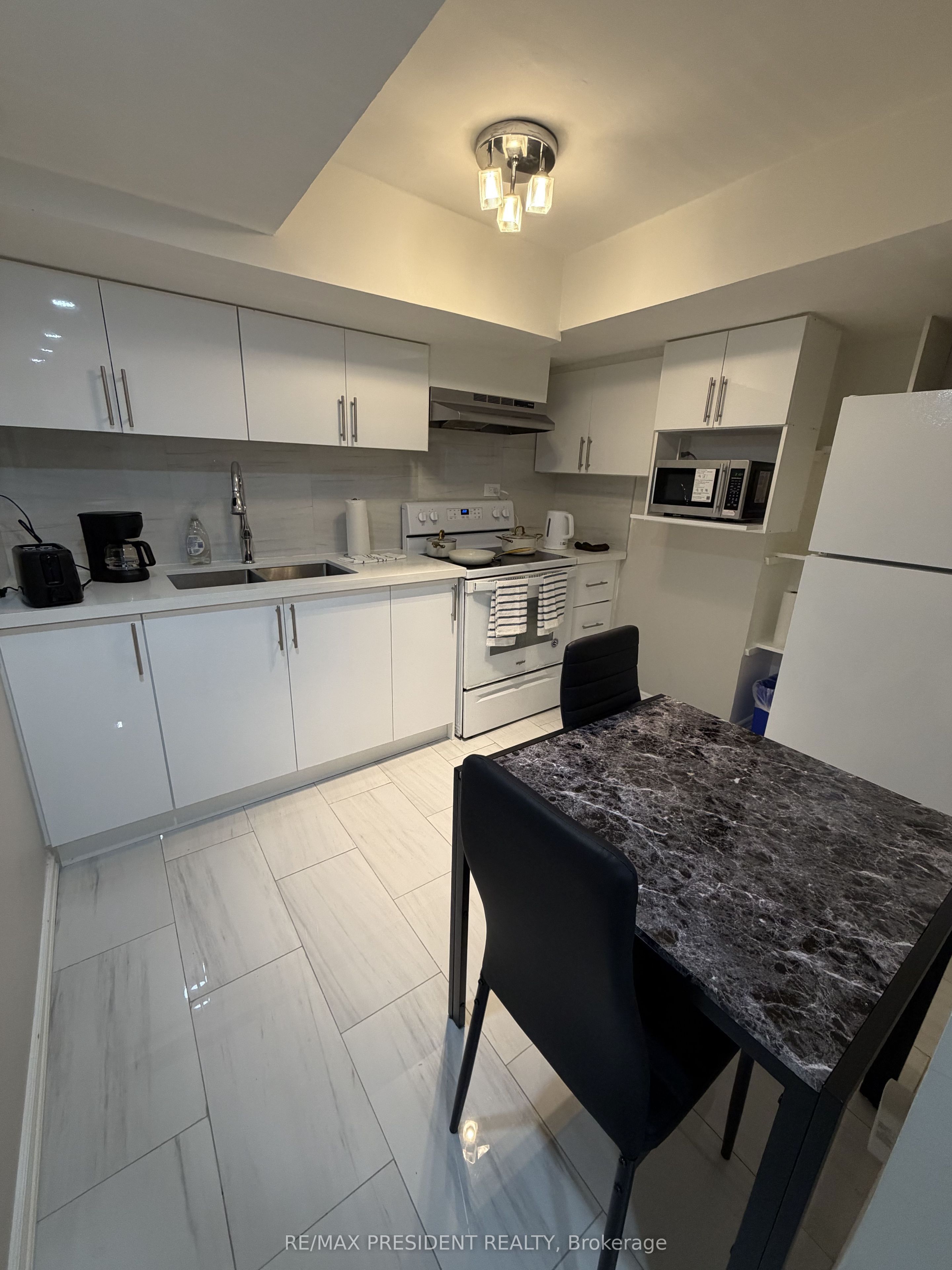 Basement-6760 Darcel Avenue, Mississauga, ON, L4T 2W3 photo 5