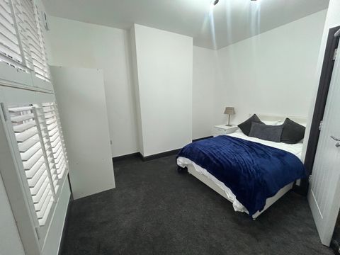 Room 3, Breedon Hill Road DE23, Room to rent