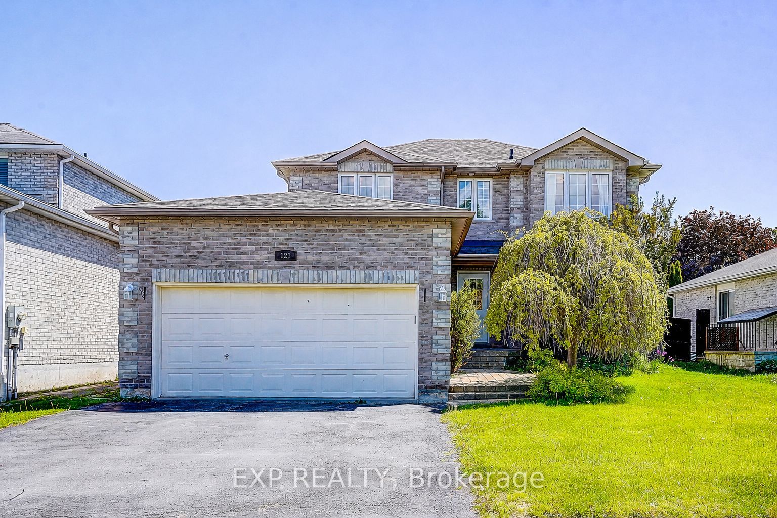 121 Tunbridge Road, Barrie, ON, L4M 6T1