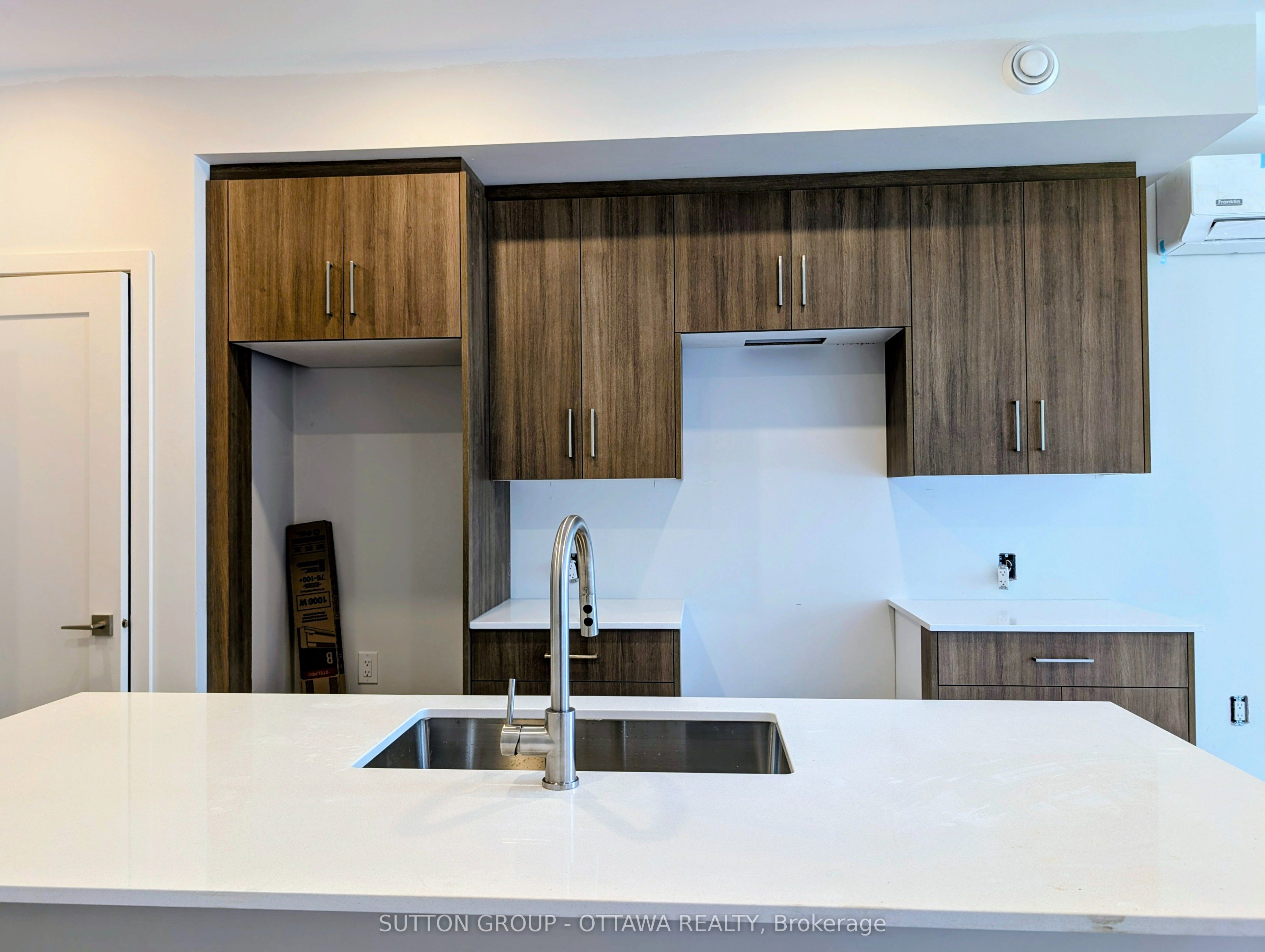 Additional image 3 of 674 De Leglise Street, Ottawa, ON, K1K 3K2