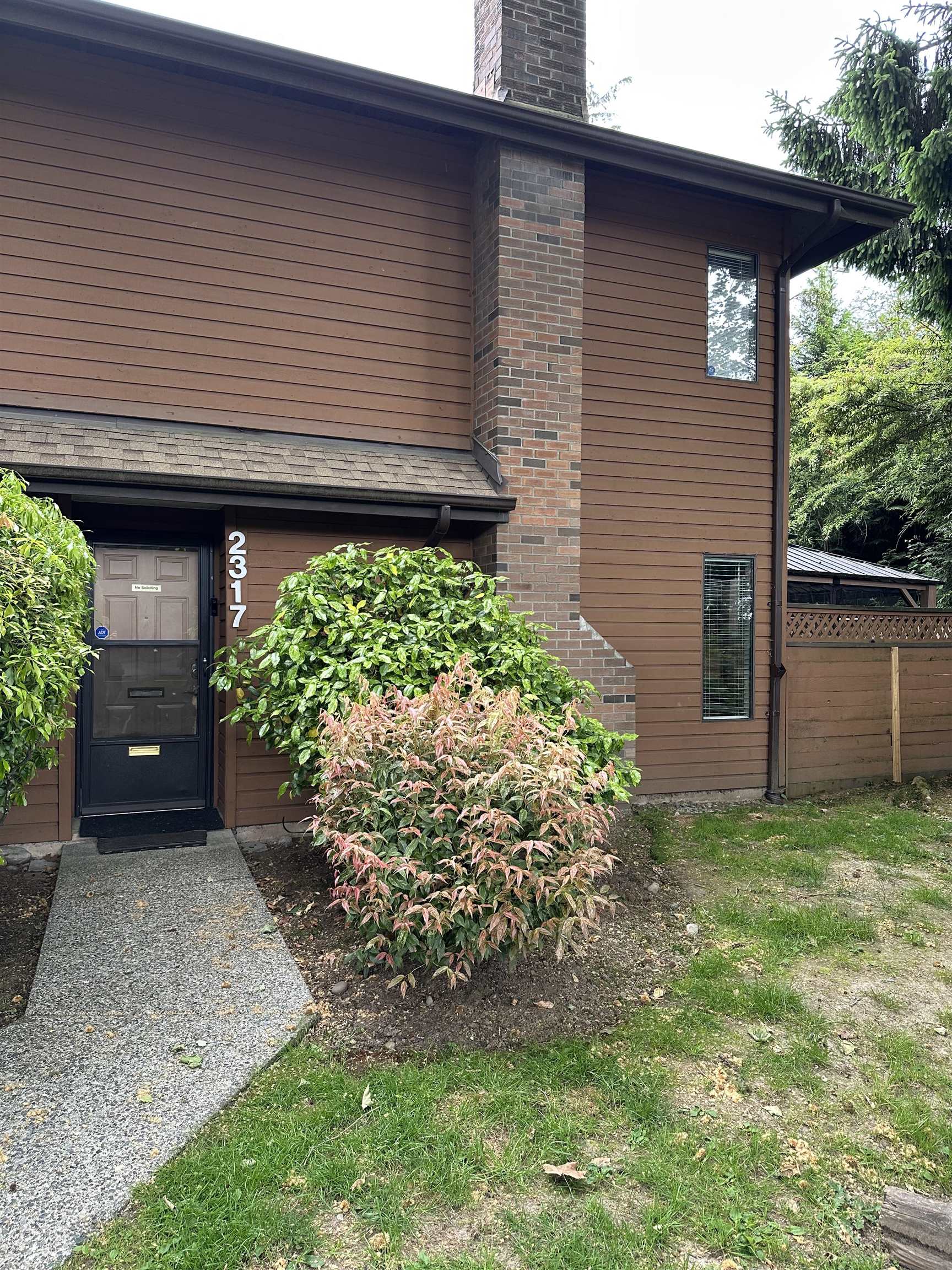 2317-10620 150 Street, Surrey, BC, V3R 7K3