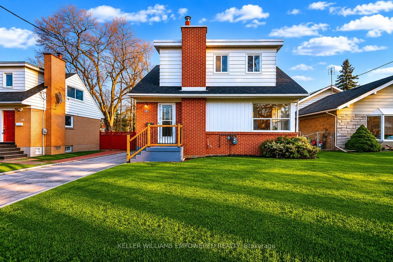 29 Genthorn Avenue, Toronto, ON, M9W 2S8