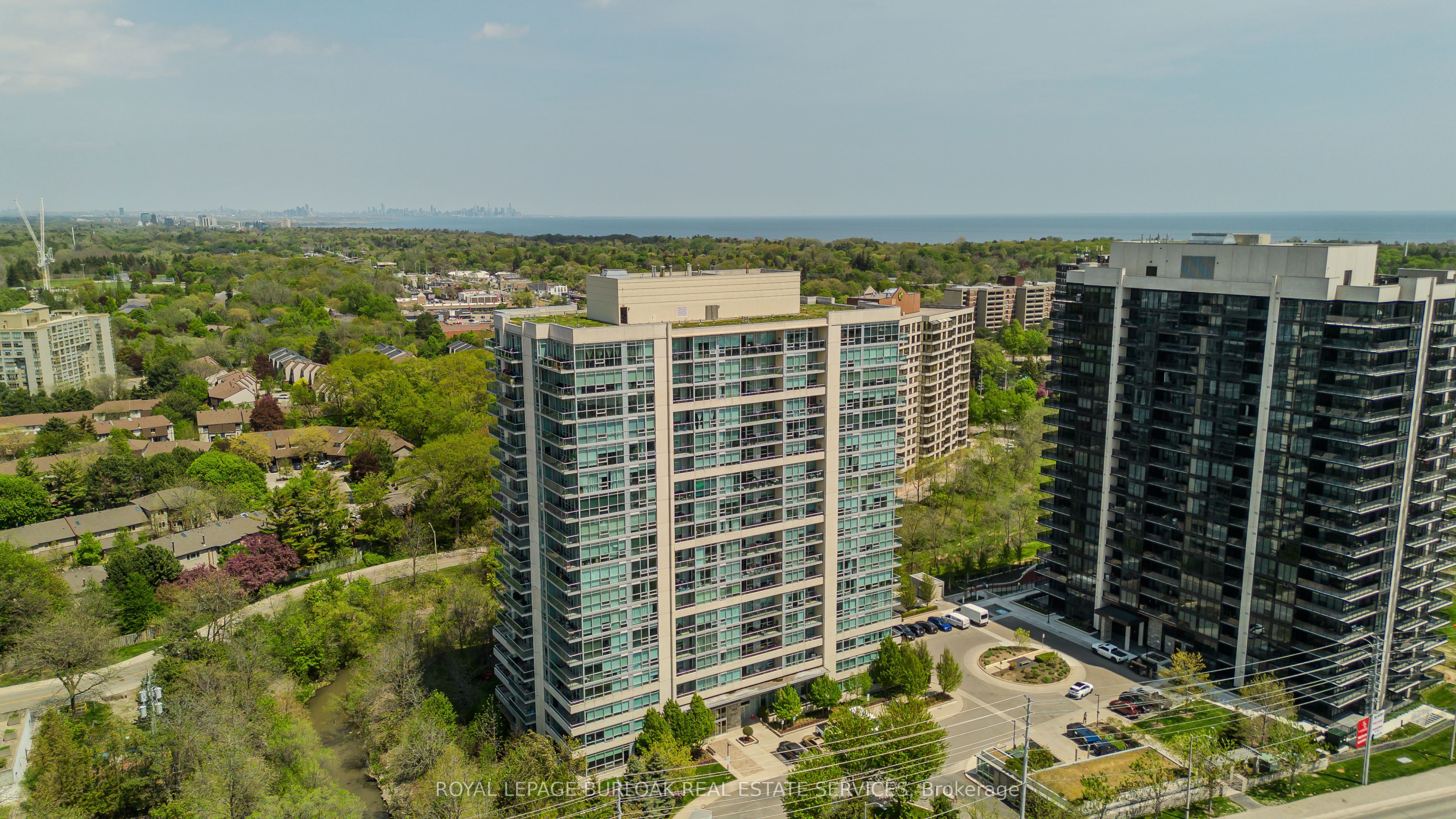 312-1055 Southdown Road, Mississauga, ON, L5J 0A3 photo 2