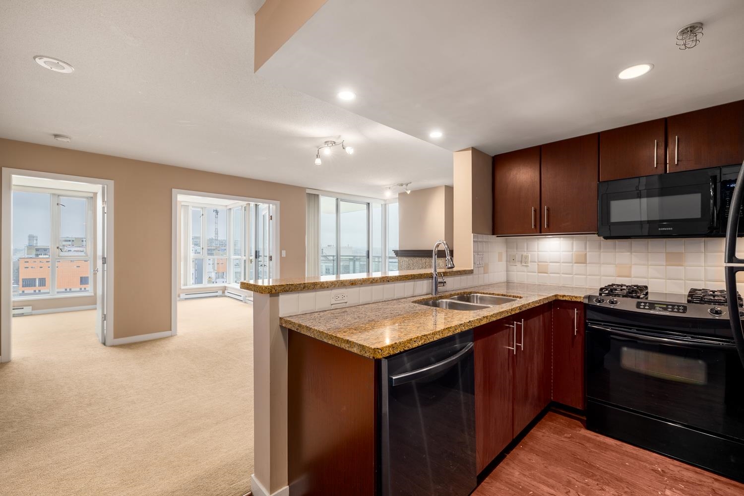 Additional image 4 of 1703-120 Milross Avenue, Vancouver, BC, V6A 4K7