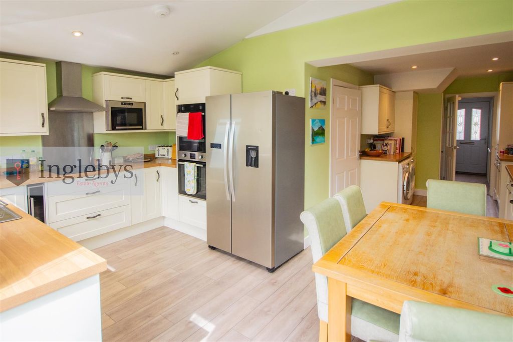 Additional image 3 of 4 bed semi-detached house for saleRoseberry Road, Redcar TS10