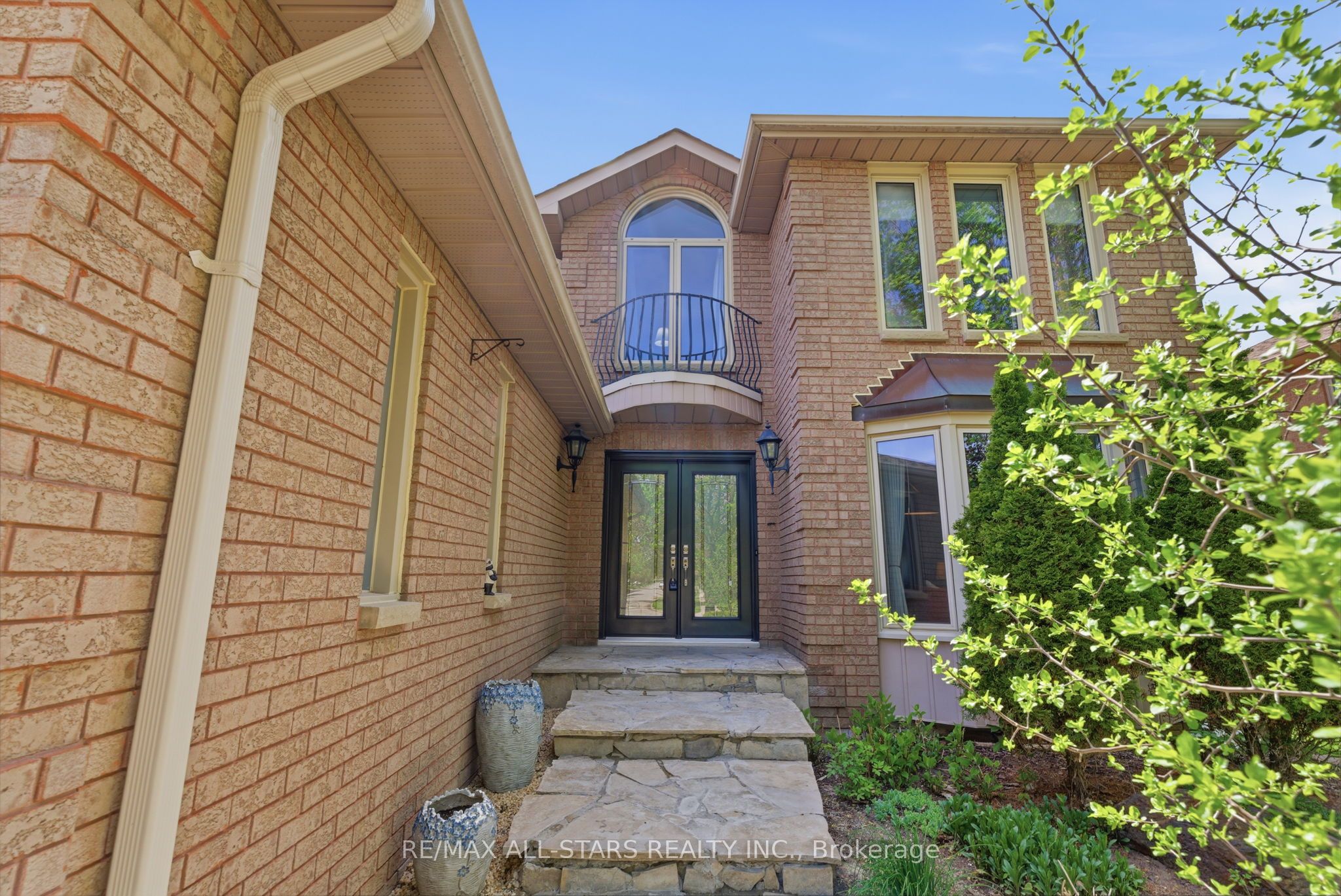 28 Testa Road, Uxbridge, ON, L9P 1M2 photo 2