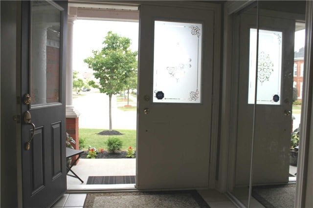 26 Stevensgate Drive, Ajax photo 2