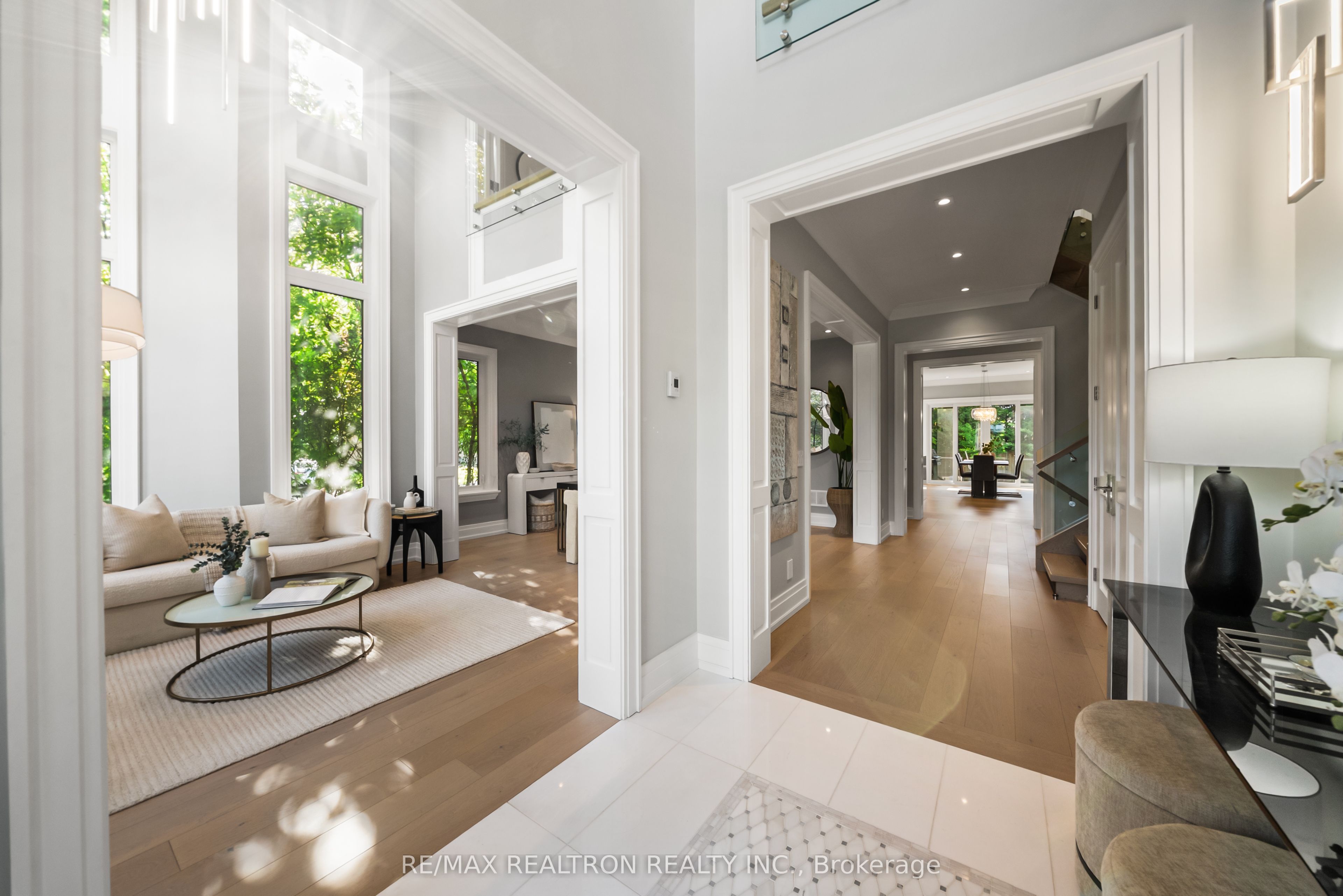 14 Westglen Crescent, Toronto, ON, M9B 4R1 photo 3