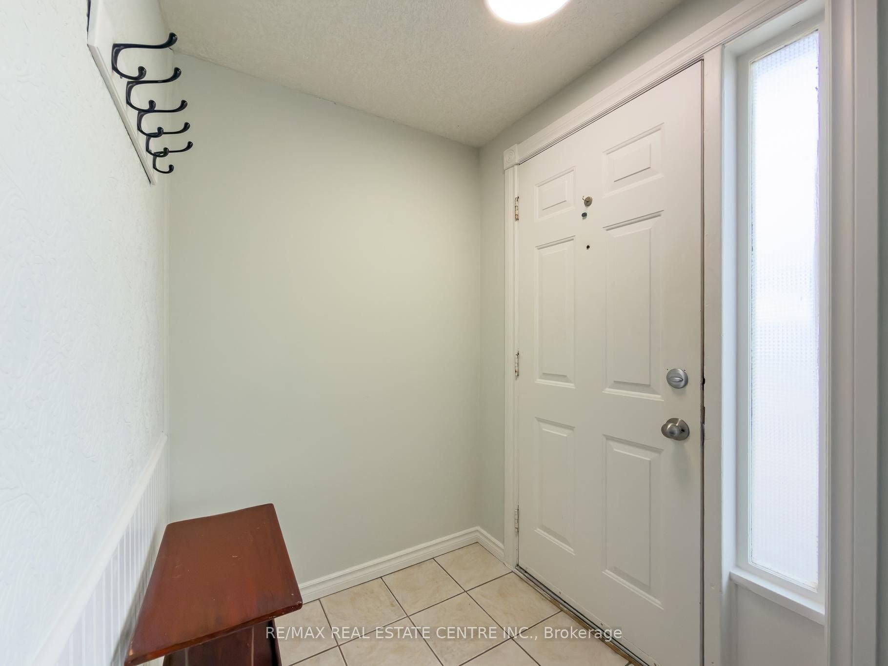 724 Parkview Crescent, Cambridge, ON, N3H 4X9 photo 4