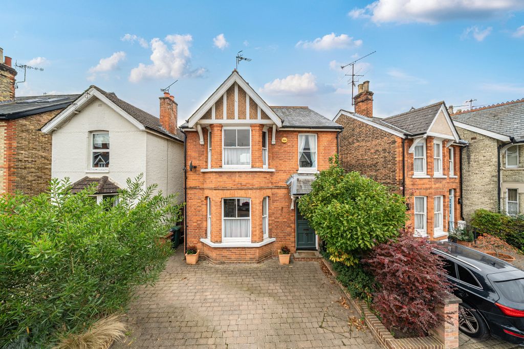 4 bed detached house for saleFengates Road, Redhill RH1