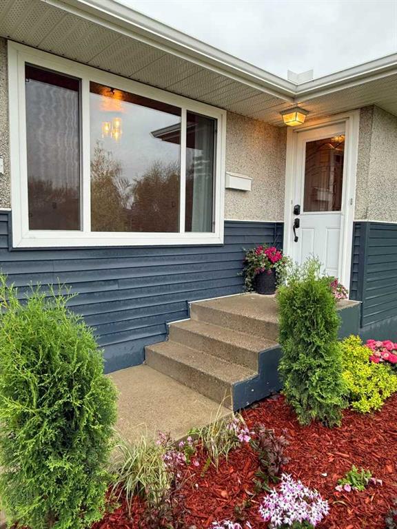 9211 Allison Drive SE, Calgary, AB, T2J1B3 photo 3