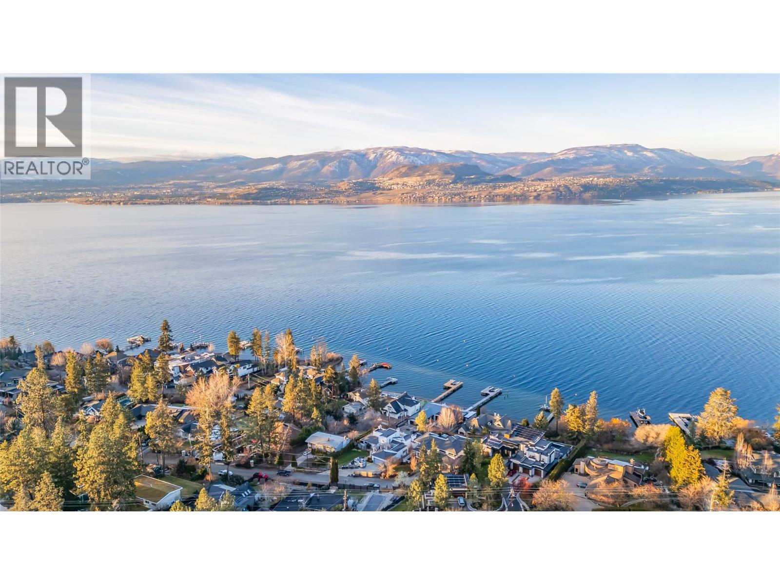 5127 Lakeshore Road, Kelowna, BC, V1W4J1 photo 5