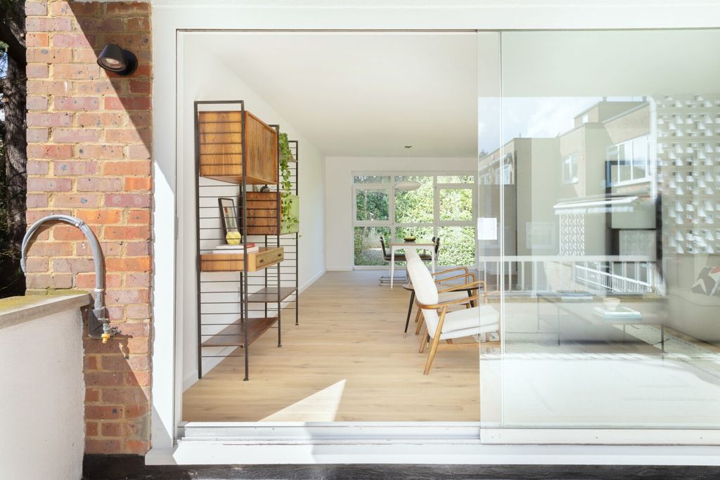 Additional image 10 of 3 bed flat for saleDarnhills, Radlett, Hertfordshire WD7