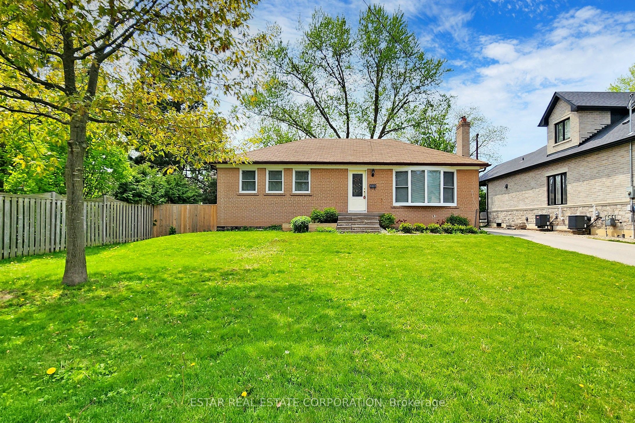 26 Elm Street, Markham, ON, L3P 2V5