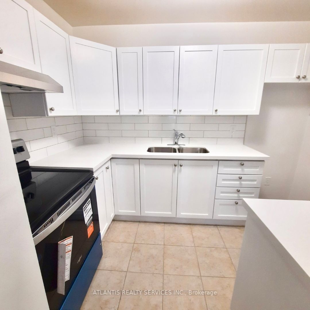 Additional image 2 of 301-50 East Street, Oakville, ON, L6L 3K4